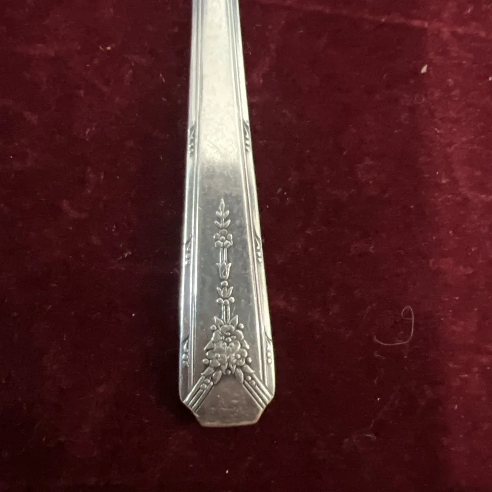 1940 MILADY COMMUNITY ONEIDA‎ BON BON SPOON